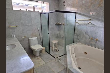 Casa à venda com 472m², 5 quartos e 6 vagas