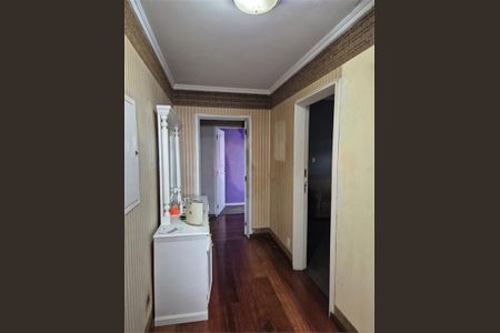 Casa à venda com 472m², 5 quartos e 6 vagas