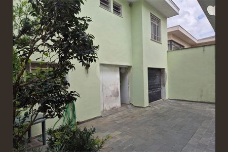 Casa à venda com 472m², 5 quartos e 6 vagas