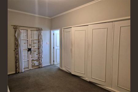 Casa à venda com 472m², 5 quartos e 6 vagas