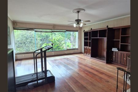 Casa à venda com 5 quartos, 472m² em Jardim Luzitania, São Paulo