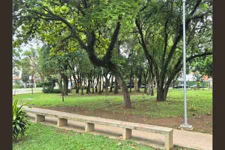 Casa à venda com 472m², 5 quartos e 6 vagas