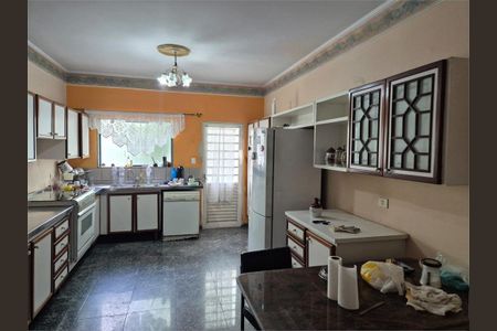 Casa à venda com 472m², 5 quartos e 6 vagas