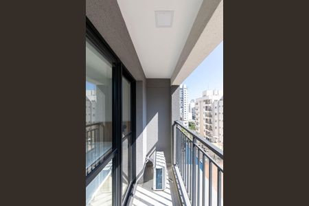 Varanda  de kitnet/studio para alugar com 1 quarto, 24m² em Santa Cecilia, São Paulo