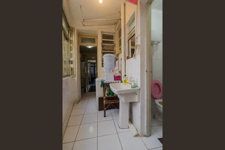 Apartamento à venda com 140m², 3 quartos e sem vaga Apartamento à venda com 140m², 3 quartos e sem vagaLavanderia