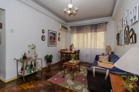 Apartamento à venda com 140m², 3 quartos e sem vaga Apartamento à venda com 140m², 3 quartos e sem vagaSala