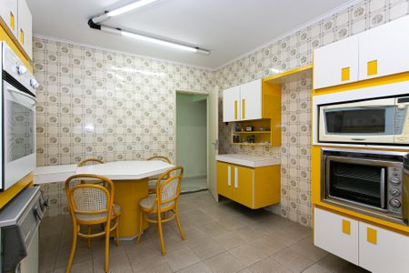 Casa para alugar com 280m², 3 quartos e 4 vagasCozinha