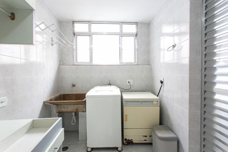 Casa para alugar com 280m², 3 quartos e 4 vagasÁrea de Serviço 1