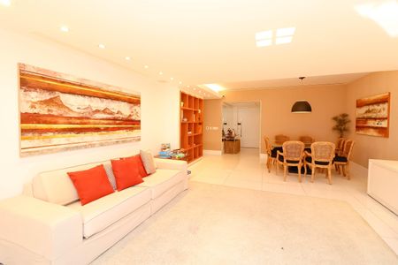 Apartamento à venda com 280m², 5 quartos e 4 vagasSala