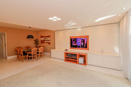 Apartamento à venda com 280m², 5 quartos e 4 vagasSala