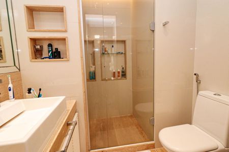 Apartamento à venda com 280m², 5 quartos e 4 vagasSuíte 1 Banheiro