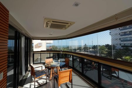 Apartamento à venda com 280m², 5 quartos e 4 vagasVaranda