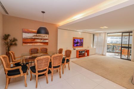 Sala de apartamento à venda com 5 quartos, 280m² em Barra da Tijuca, Rio de Janeiro