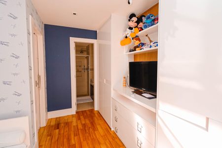 Apartamento à venda com 280m², 5 quartos e 4 vagasSuíte 3