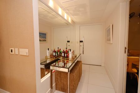 Apartamento à venda com 280m², 5 quartos e 4 vagasSala