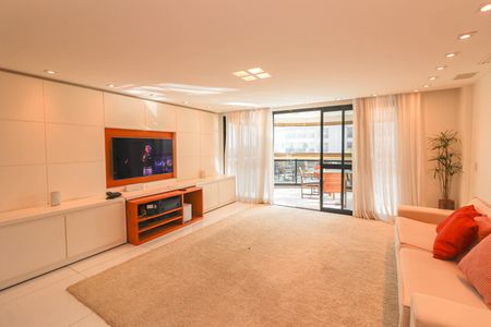 Apartamento à venda com 280m², 5 quartos e 4 vagasSala