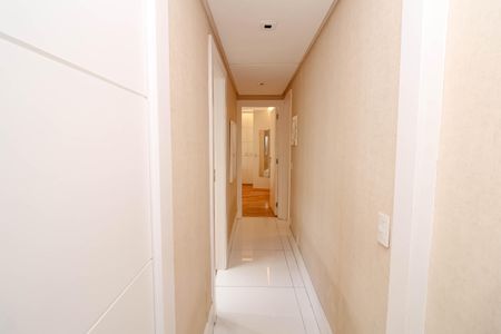 Apartamento à venda com 280m², 5 quartos e 4 vagasCorredor