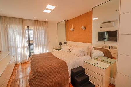 Apartamento à venda com 280m², 5 quartos e 4 vagasSuíte 1