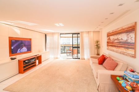 Apartamento à venda com 280m², 5 quartos e 4 vagasSala