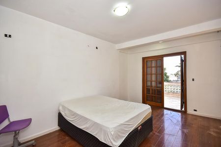 Casa para alugar com 250m², 3 quartos e 2 vagasSuíte