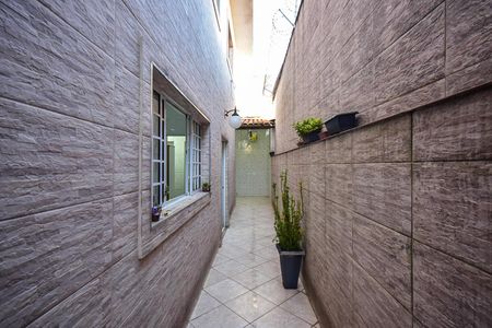 Casa para alugar com 250m², 3 quartos e 2 vagasCorredor Externo