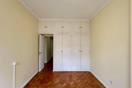 Apartamento à venda com 100m², 4 quartos e 1 vagaQuarto 2