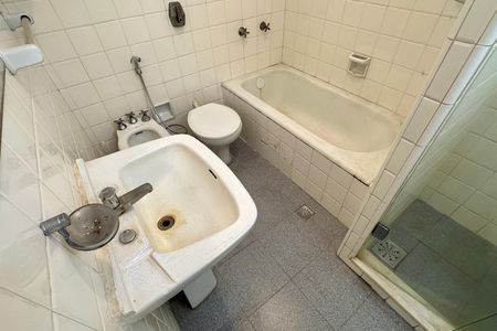 Apartamento à venda com 100m², 4 quartos e 1 vagaBanheiro