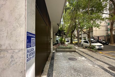 Apartamento à venda com 100m², 4 quartos e 1 vagaPlaquinha