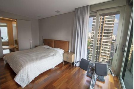 Apartamento à venda com 335m², 4 quartos e 4 vagasSuíte 1