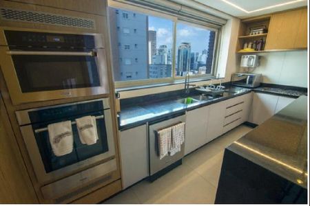 Apartamento à venda com 335m², 4 quartos e 4 vagasCozinha