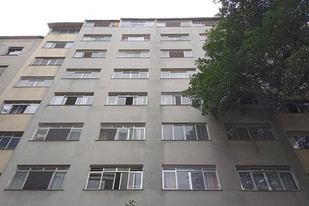 Apartamento à venda com 60m², 2 quartos e sem vaga Apartamento à venda com 60m², 2 quartos e sem vagaFachada
