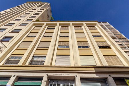 Apartamento para alugar com 70m², 2 quartos e sem vaga Apartamento para alugar com 70m², 2 quartos e sem vagaFachada