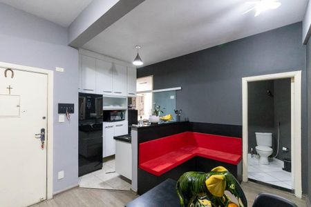 Sala de apartamento para alugar com 2 quartos, 70m² em República, São Paulo