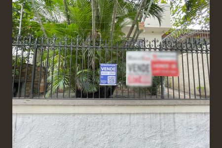 Casa à venda com 159m², 3 quartos e 1 vaga Casa à venda com 159m², 3 quartos e 1 vagaPlaquinha