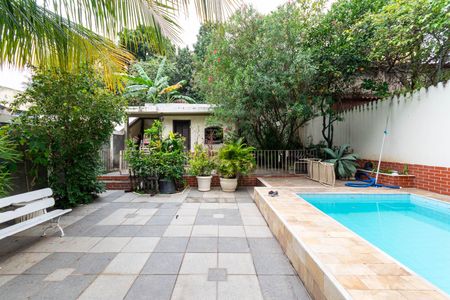 Casa à venda com 159m², 3 quartos e 1 vaga Casa à venda com 159m², 3 quartos e 1 vagaÁrea externa