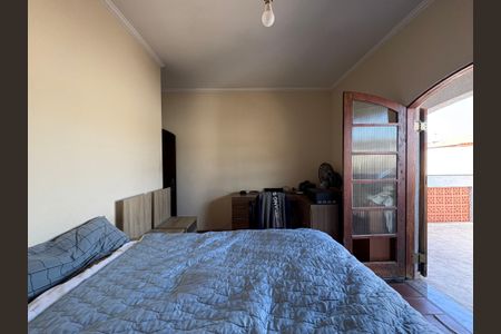 Casa à venda com 350m², 3 quartos e 3 vagasQuarto 2