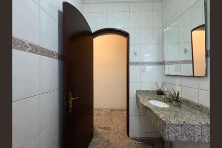 Casa à venda com 350m², 3 quartos e 3 vagasLavabo 2