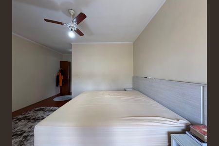 Casa à venda com 350m², 3 quartos e 3 vagasSuíte