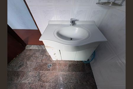 Casa à venda com 350m², 3 quartos e 3 vagasBanheiro