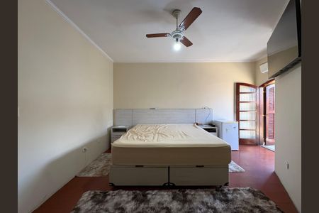 Casa à venda com 350m², 3 quartos e 3 vagasSuíte