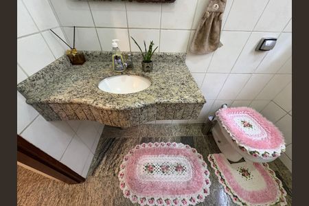 Casa à venda com 350m², 3 quartos e 3 vagasLavabo 2