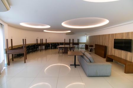 Apartamento à venda com 74m², 3 quartos e 1 vagaÁrea comum