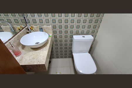 Casa à venda com 237m², 4 quartos e 4 vagasLavabo