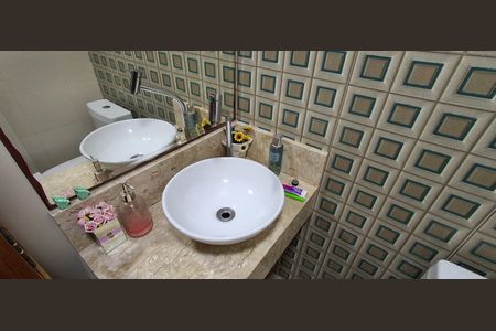 Casa à venda com 237m², 4 quartos e 4 vagasLavabo