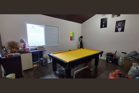 Casa à venda com 237m², 4 quartos e 4 vagasQuarto