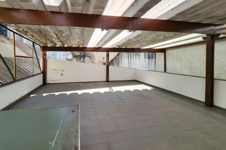 Casa para alugar com 245m², 5 quartos e 2 vagas Casa para alugar com 245m², 5 quartos e 2 vagasÁrea comum