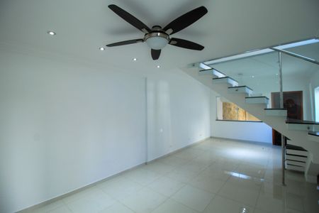 Sala de casa para alugar com 3 quartos, 182m² em Vila Regente Feijó, São Paulo