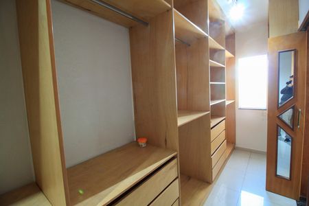 Casa para alugar com 182m², 3 quartos e 2 vagas Casa para alugar com 182m², 3 quartos e 2 vagasSuíte Closet