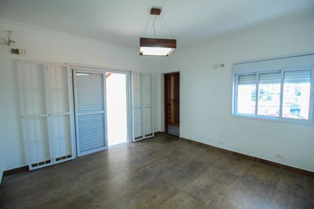 Casa para alugar com 182m², 3 quartos e 2 vagas Casa para alugar com 182m², 3 quartos e 2 vagasSuíte