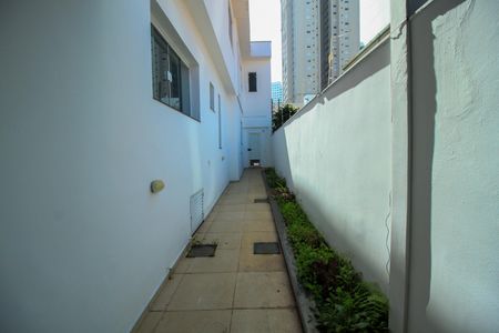 Casa para alugar com 182m², 3 quartos e 2 vagas Casa para alugar com 182m², 3 quartos e 2 vagasÁrea Externa